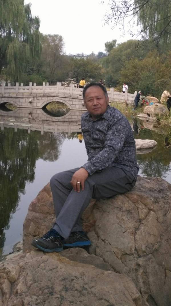 樊平