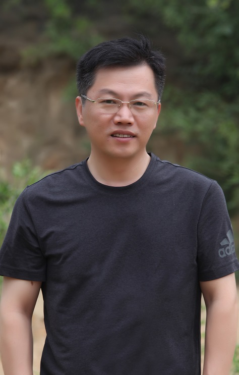 冯少华