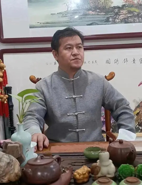 张传雷