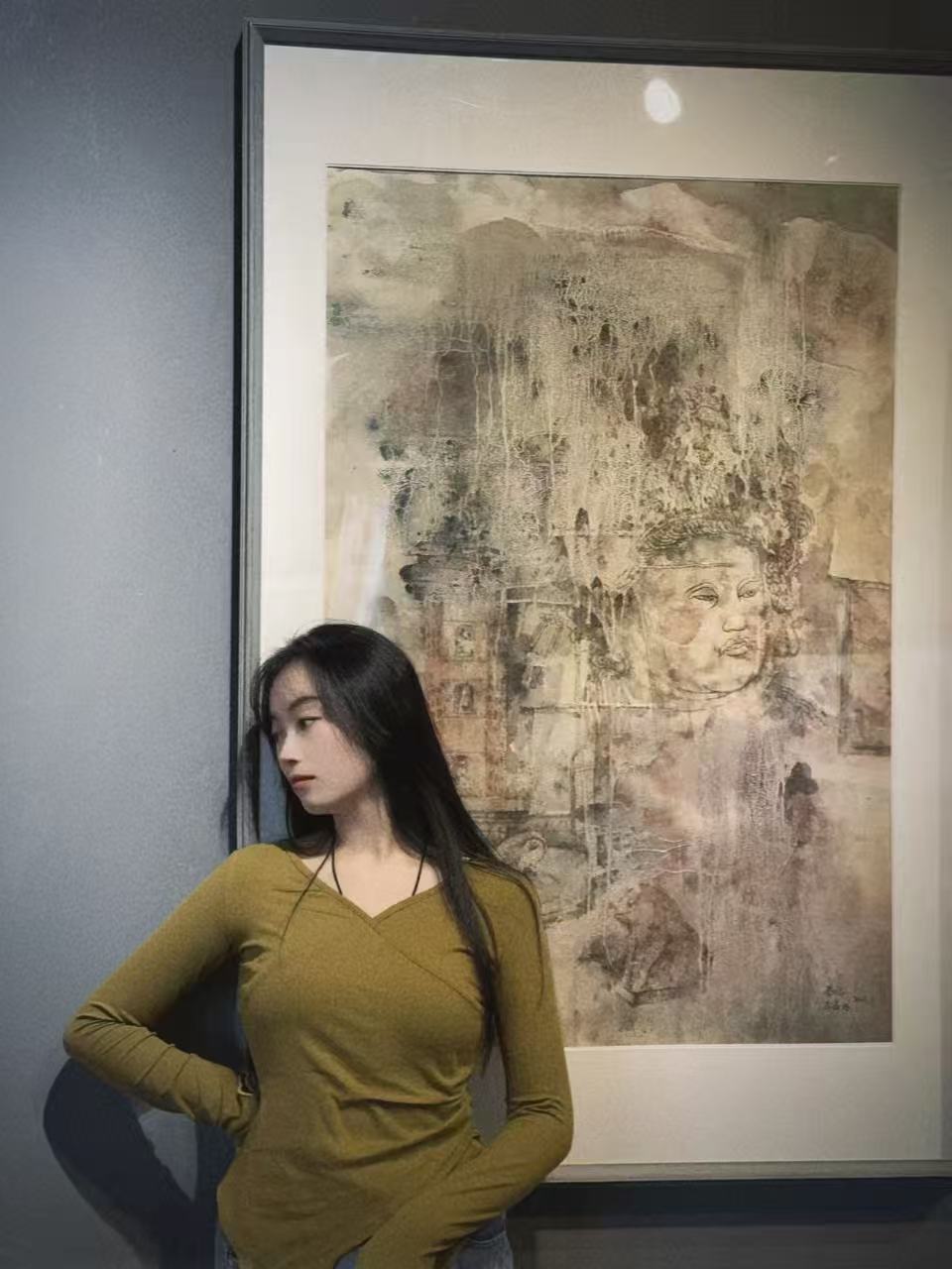 龙秋燕